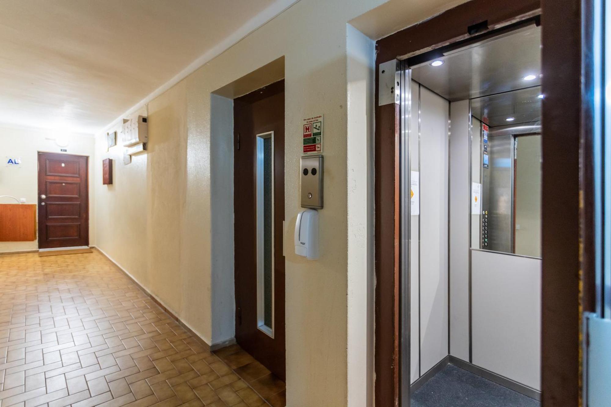 Bnb Homes Praia Da Rocha Beach Bright Apartment 50 M Away From The Ocean Portimao Exterior photo